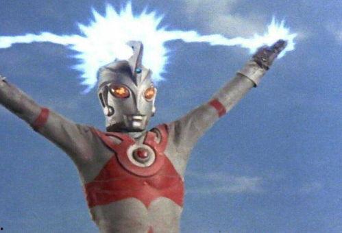 奥特曼吃小瓜看戏图片,奥特曼与小瓜的欢乐看戏时光