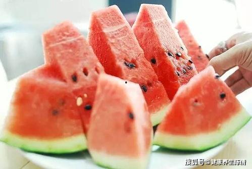 坐在前面吃瓜,揭秘娱乐圈幕后风云